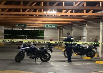 Asesinan a joven desconocido en la Ley del Río