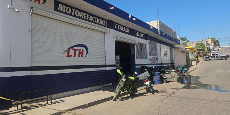 Atacan a balazos taller de motos y una casa en La Lázaro Cárdenas
