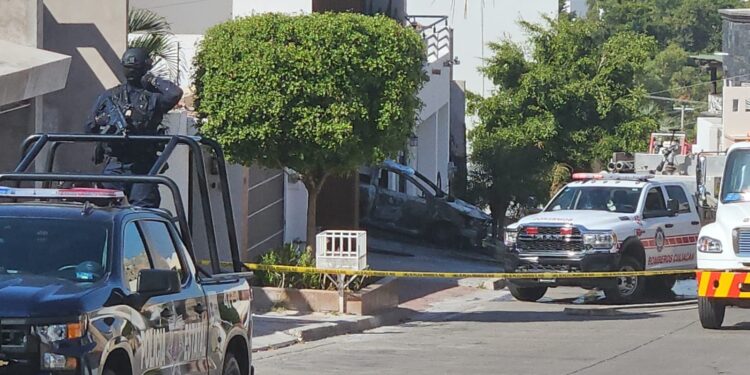 Atacan a balazos y le prenden fuego a una residencia en Colinas de San Miguel