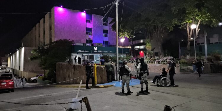 Balean de “carro a carro” a joven en la Buenos Aires