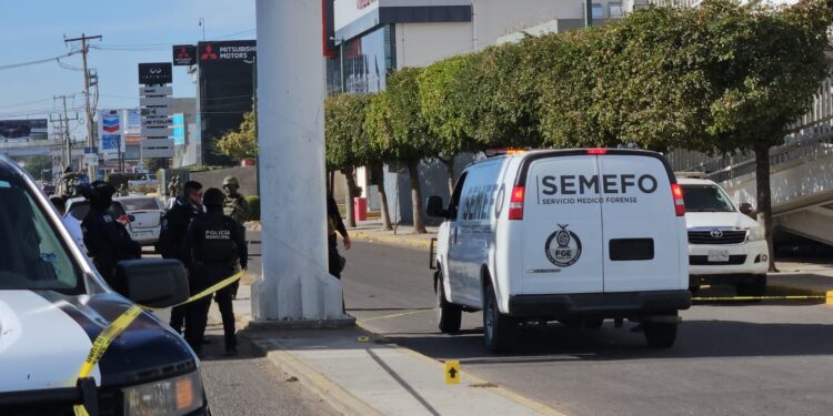 Cinco homicidios dolosos, 9 robos de vehículos y 2 “levantones”, registro ayer la FGE