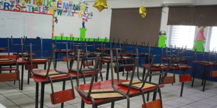 CFE marcará la pauta sobre adecuaciones para restablecer la luz en las escuelas: Isife