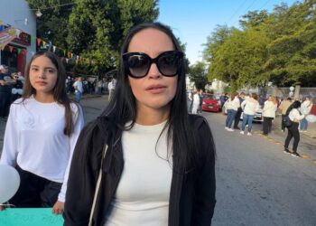 “No te vayas hijo, ay mamá si aquí vivo a unas cuadras”, dijo Adolfo, joven atacado junto con sus primos y tíos en Los Ángeles