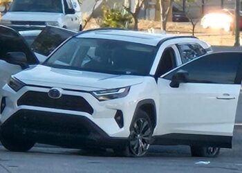 Se enfrentan sicarios y elementos federales en Zona Dorada, del sector Los Ángeles