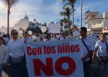 En Mazatlán también marchan para pedir justicia por Gael y Alexander