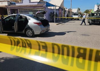Se enfrentan a balazos grupos armados en la colonia Renato Vega