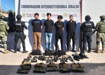 Grupo interinstitucional detiene a cuatro civiles y les asegura armamento y equipo táctico
