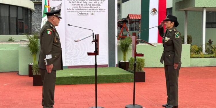 General Mariana de la Cruz Sánchez, primera mujer en dirigir la Defensoría de Oficio Militar de la Sedena