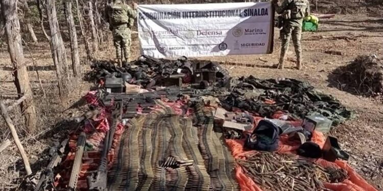 Vehículos, explosivos improvisados, laboratorio clandestino, droga, armamento y un civil son asegurados por Fuerzas de Seguridad Federal y Estatal: SSP Sinaloa
