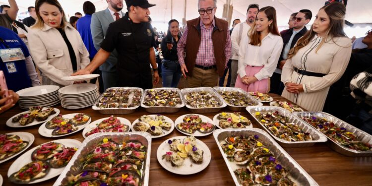 Rocha Moya inaugura la 7ma edición de la Feria del Ostión