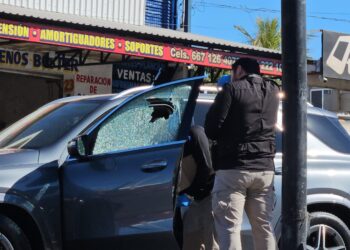 Dos homicidios, 18 vehículos robados y dos personas levantadas ayer en Sinaloa