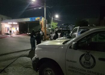 Asesinan a dos jóvenes y un menor de edad en un autolavado en Lomas del Bulevard