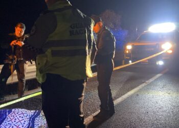 Tiran a un encobijado sobre el Libramiento de Costa Rica a San Pedro