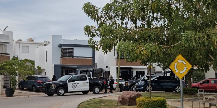 Capturan a una mujer y aseguran una arma larga en el fraccionamiento Monserrat