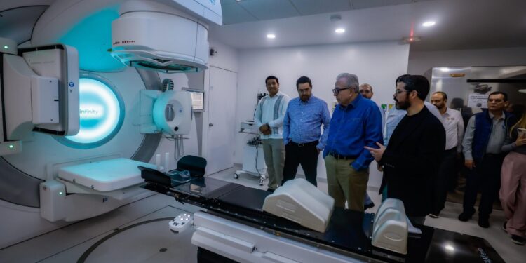 Con una inversión superior a los 114 millones pesos, el Gobierno de Sinaloa fortalece el sistema de salud en ramas oncológica y neonatal