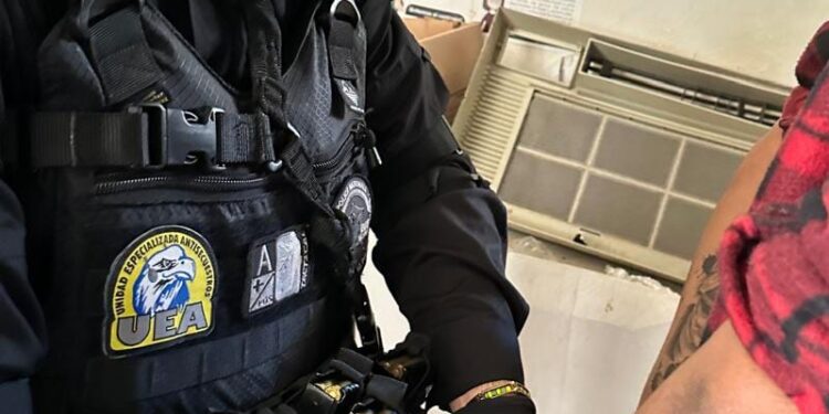 Aprehenden en Oaxaca a presunto secuestrador de dos personas en Mazatlán