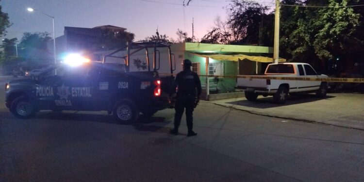 Atentado a balazos en la 5 de Febrero dejo un muerto y un herido grave