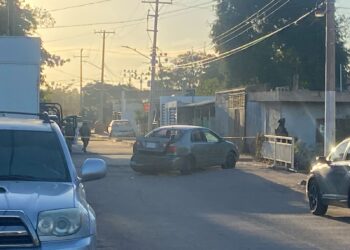 Tras enfrentamiento a balazos abandonan camioneta con un muerto dentro al sur de Culiacán 