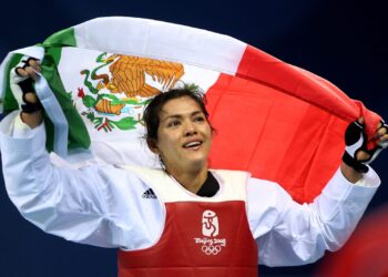 Morena propone inscribir en letras doradas el nombre de Rosario Espinoza en el Muro de Honor del Congreso