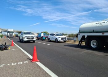 Motociclista muere atropellado por un vehículo sobre “La Costera”