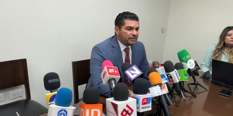 Diputado del PVEM invita a asistir al Carnaval de Mazatlán; no existe ninguna amenaza, asegura