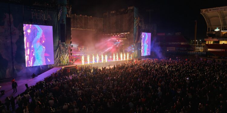 Todo un éxito el arranque de los carnavales en Sinaloa: Castro Meléndrez