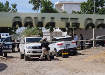 Hallan a vecino de la López Mateos asesinado en el patio de su casa