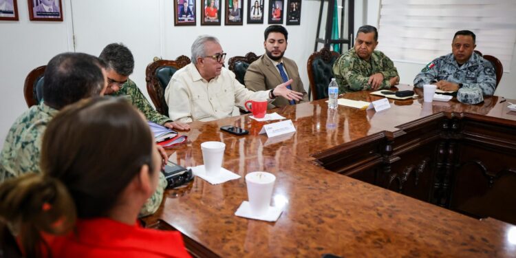 Rubén Rocha Moya encabeza mesa de construcción de paz en Elota 