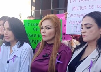 ¡Alto a la violencia contra las mujeres! Priístas se manifiestan en la FGE