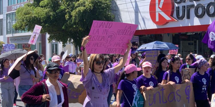 ¡Mujer escucha, esta es tu lucha! Marchan en Culiacán por el Día internacional de la Mujer