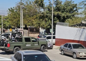 Denuncian presencia de menores armados y un herido en una secundaria provoca movilización de las autoridades
