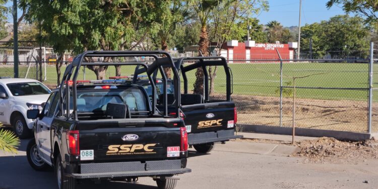 Hallan a un hombre asesinado a balazos a un costado de Prados del Sur