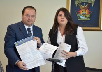 Recibe el Consejo Universitario a la Comisión de Elecciones y Consultas de la UAS la Convocatoria para la elección de la persona Titular de la Rectoría periodo 2025-2029