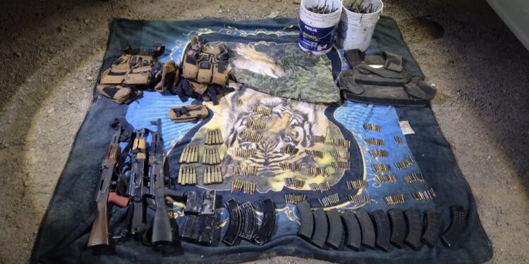 Detiene a civiles, asegura armas, explosivos improvisados y vehículos en distintos despliegues en Culiacán y Elota