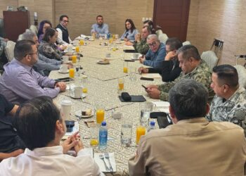 Acuerdan medidas para prevenir y atender incendios de maleza en carreteras