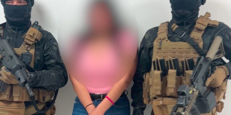 UNESA ejecuta orden de aprehensión contra Itzel Nayeli “N” por homicidio