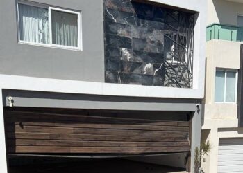 Atacan a balazos y vandalizan dos residencias en Montebello y Cañadas