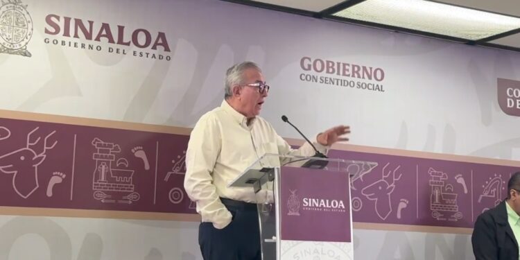 Rocha aseguró que nadie está huyendo de Sinaloa, al contrario