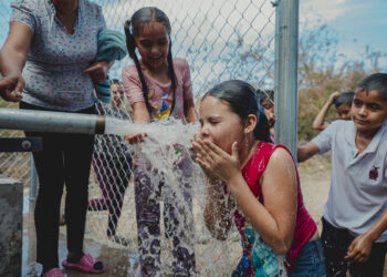 DIF Sinaloa, ¡Lo logramos! “La Cascada” en Mocorito después de 119 años ya tiene agua