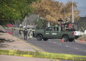 Muere adulta mayor tras enfrentamiento y persecución entre militares y un grupo armado al sur de Mazatlán