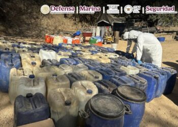 Desmantelan dos millonarios narcolaboratorios en Durango donde se fabricaba droga sintética