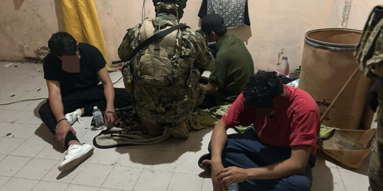 Rescatan a 3 personas privadas de su libertad en Mazatlán