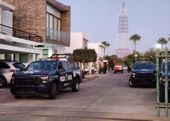 Atacan a balazos una residencia de una privada del sector Tres Ríos y la familia sale ilesos