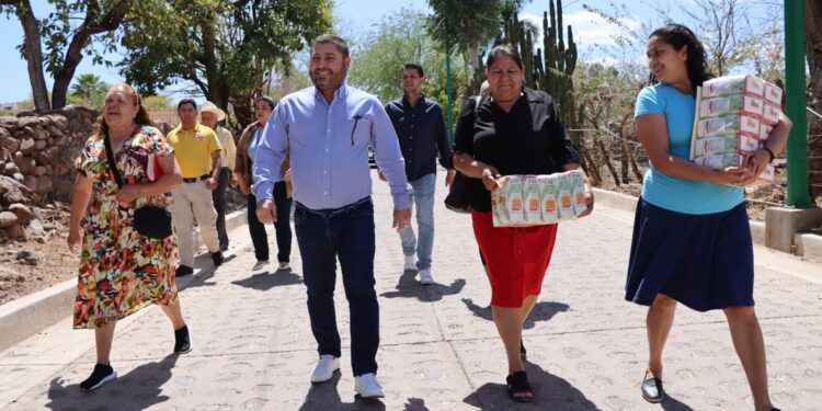Alcalde de Badiraguato pone en marcha el programa social municipal ‘Alimentando Familias’; visita Soyatita, Tameapa y otras comunidades