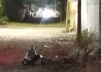 Hallan a un hombre asesinado en la colonia La Costera