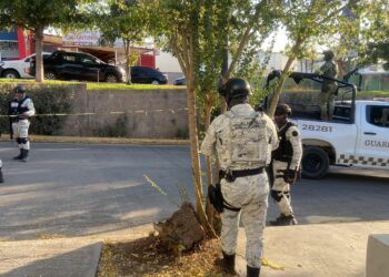 Atacan a balazos a maestro de música para despojarlo de su camioneta