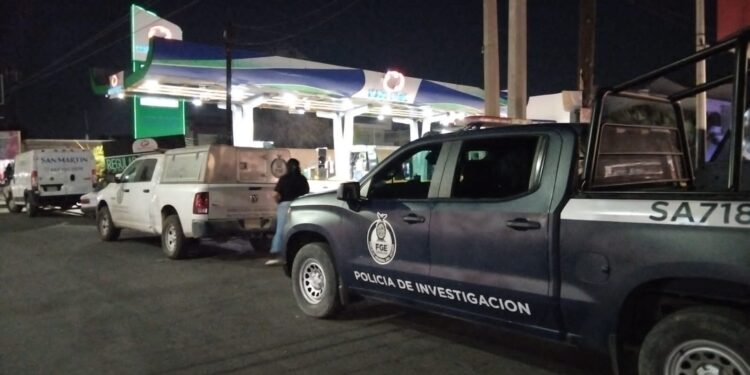 Asesinan a balazos a despachador de gasolina cuando se hallaba laborando