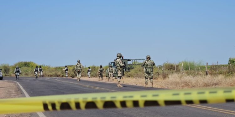 Se registra enfrentamiento a balazos en los limites de Navolato y Culiacán; hay un hombre muerto