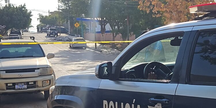 Matan a un agente municipal y balean a otro en un atentado con más de 200 disparos en Los Huizaches