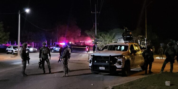 Muere adulto mayor atropellado cuando juntaba botes de aluminio
